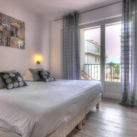 Livia Croisette Palm Beach 4lg Cannes